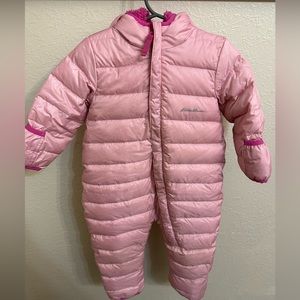 ❄️☃️6-12month Pink Eddie Bauer Snowsuit☃️❄️